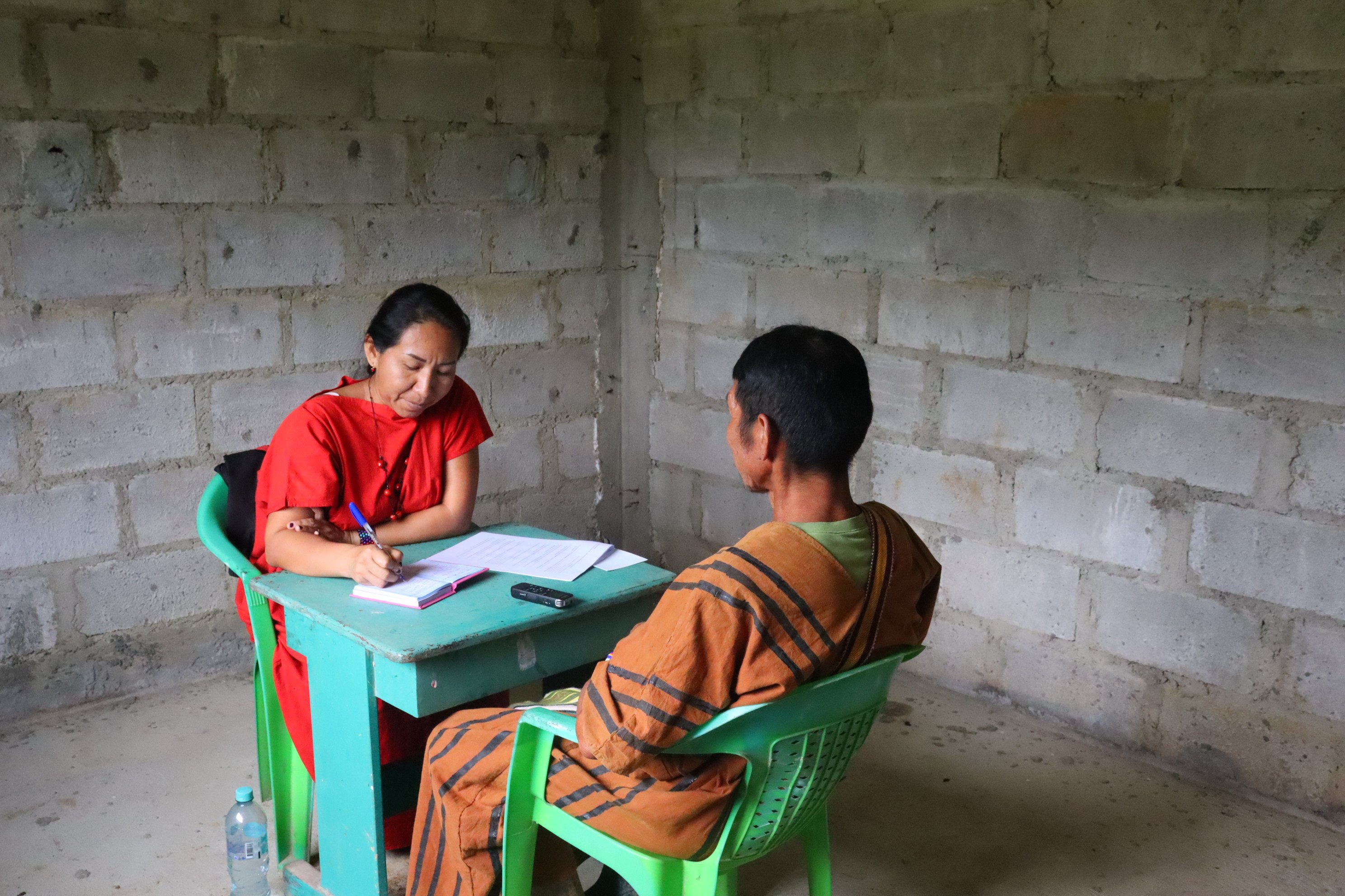 Ashaninka man in an interview by OMIAASEC team. By Elida de la Cruz.