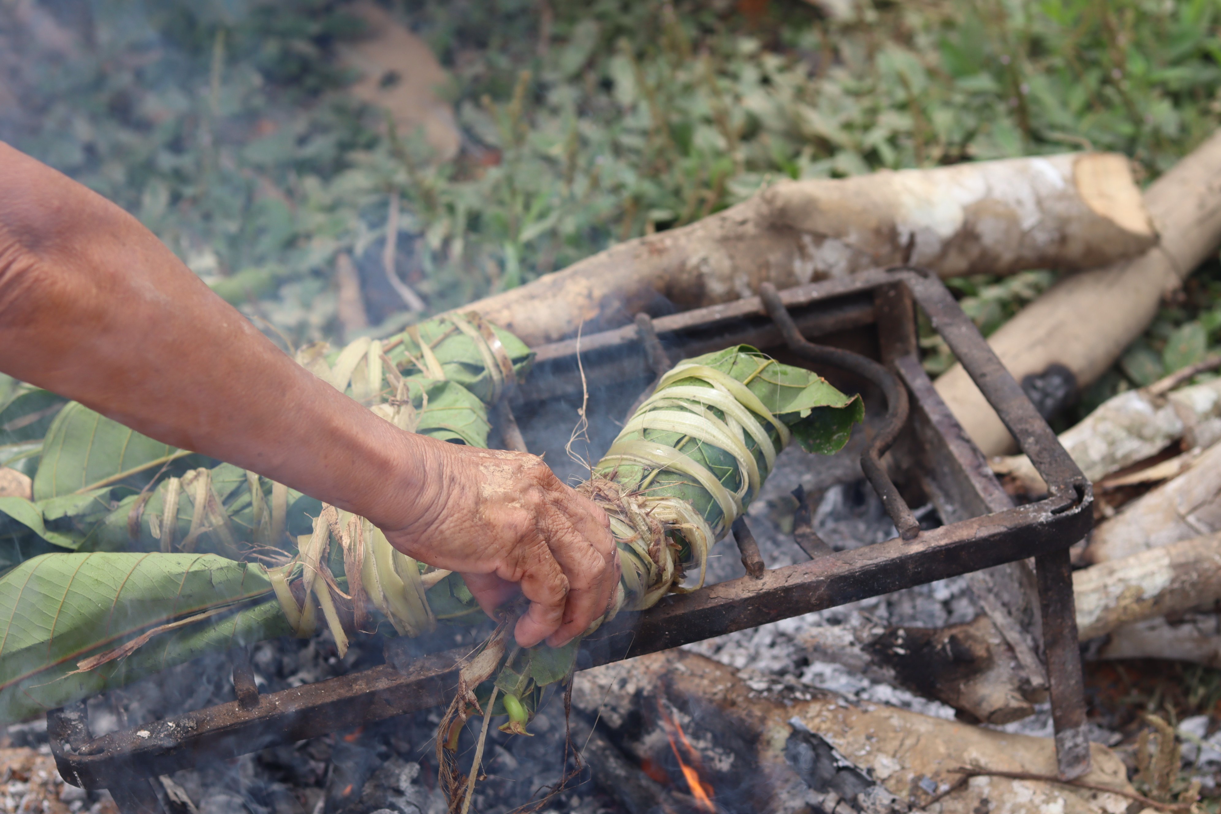 "Enchipado de gallina" prepared by an Ashaninka woman. By Wenddy de la Cruz.